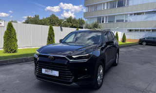Выдвижные электро пороги на Toyota Highlander IV (U70)